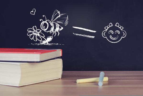 Tableau d'école avec des livres