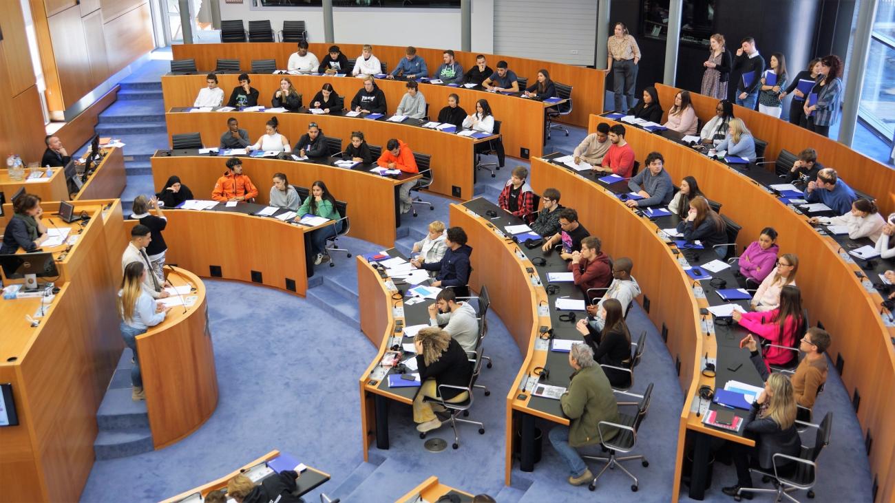 Animation Ta voix, ton choix. A toi de voter! au Parlement bruxellois