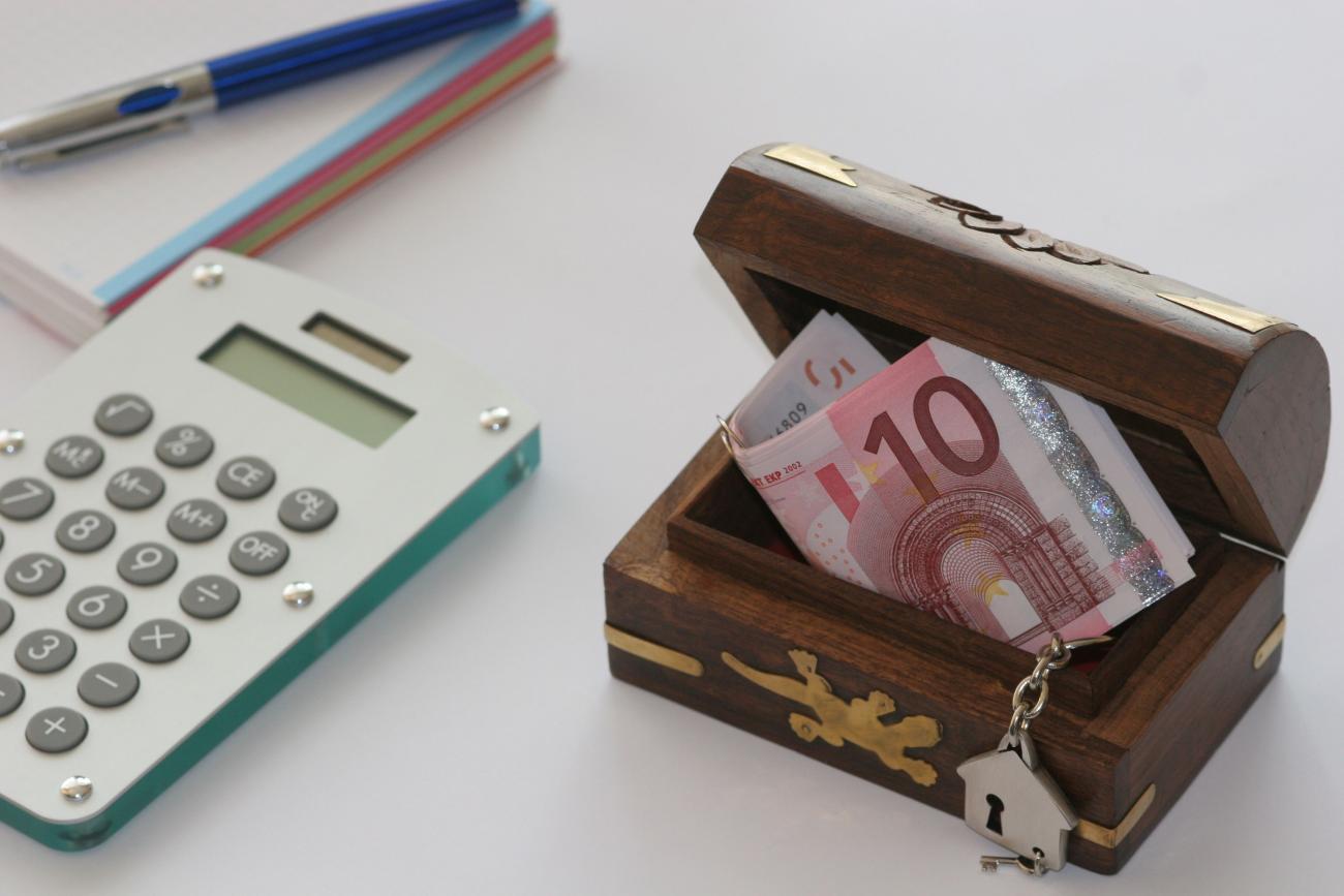 Argent et calculatrice